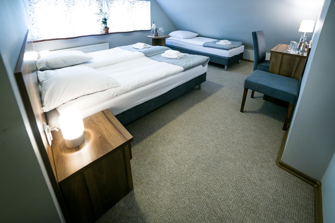 Gosciniec Lizawka Hotel Poznan Ngoại thất bức ảnh
