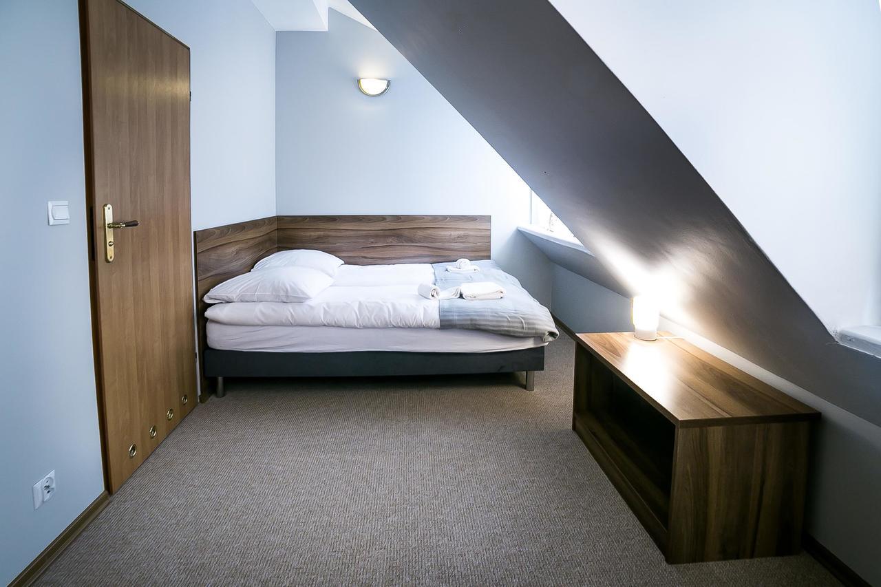 Gosciniec Lizawka Hotel Poznan Ngoại thất bức ảnh