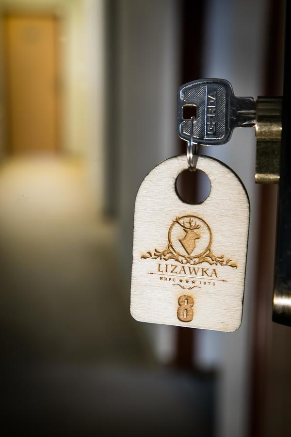 Gosciniec Lizawka Hotel Poznan Ngoại thất bức ảnh