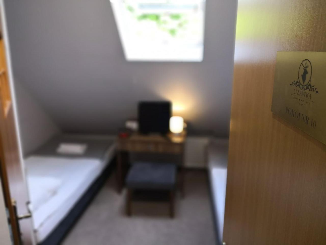 Gosciniec Lizawka Hotel Poznan Ngoại thất bức ảnh